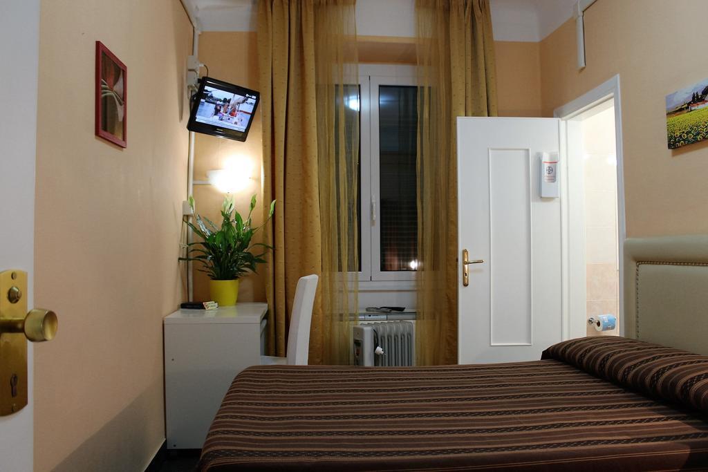 Hotel Agnello D'Oro Genova Exteriör bild
