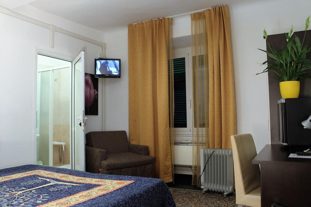 Hotel Agnello D'Oro Genova Exteriör bild