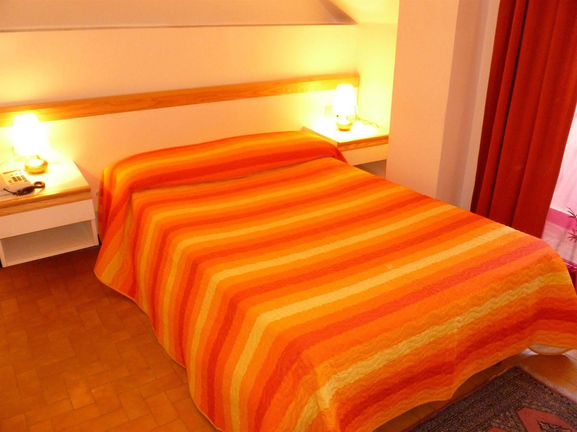 Hotel Agnello D'Oro Genova Exteriör bild