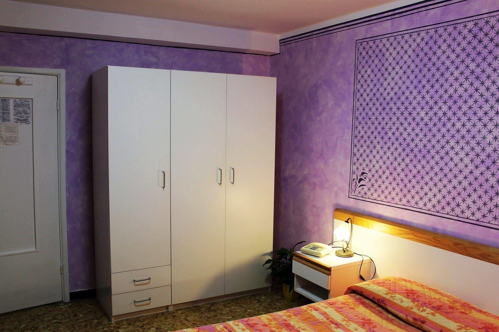 Hotel Agnello D'Oro Genova Exteriör bild