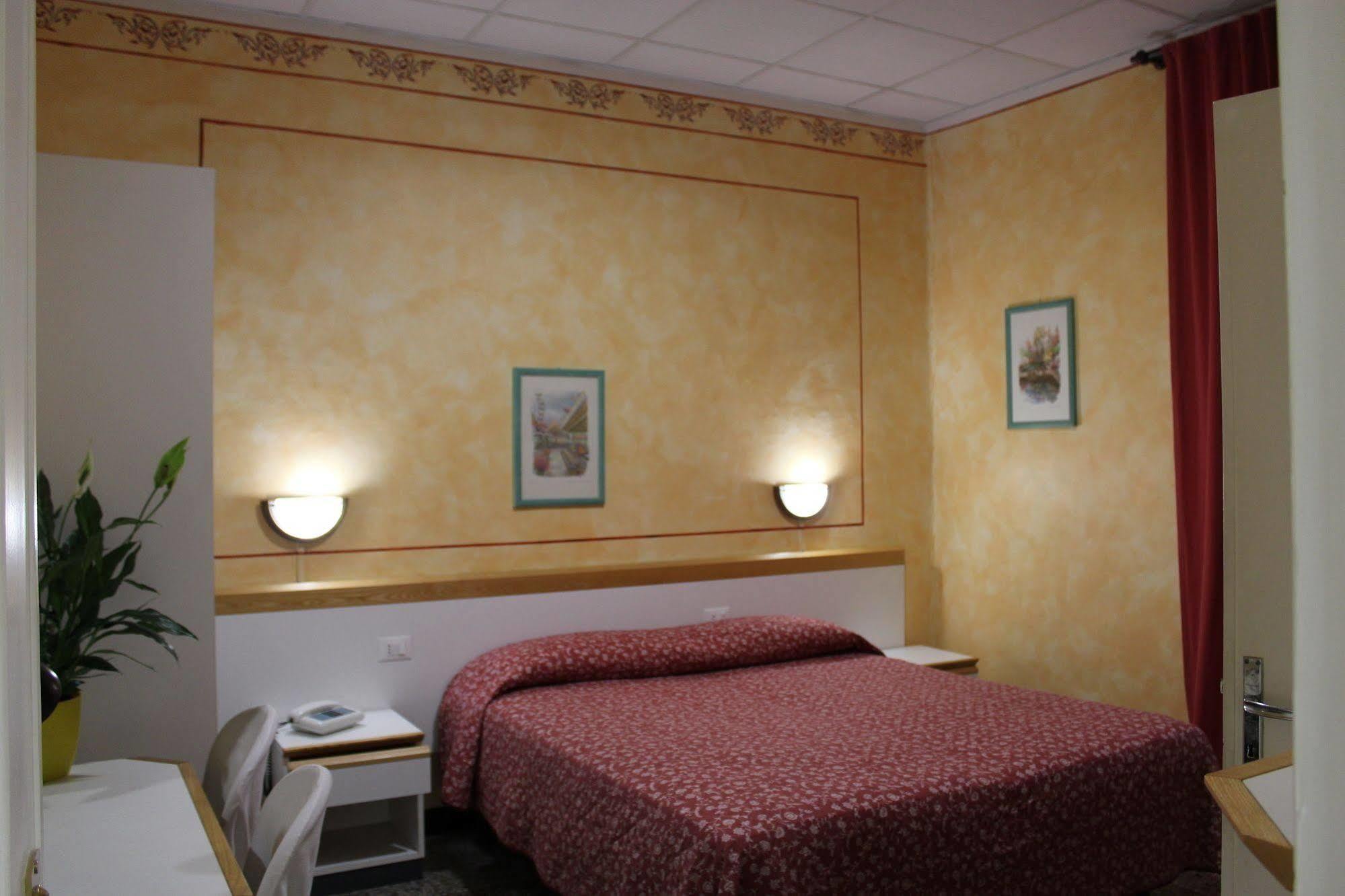 Hotel Agnello D'Oro Genova Exteriör bild