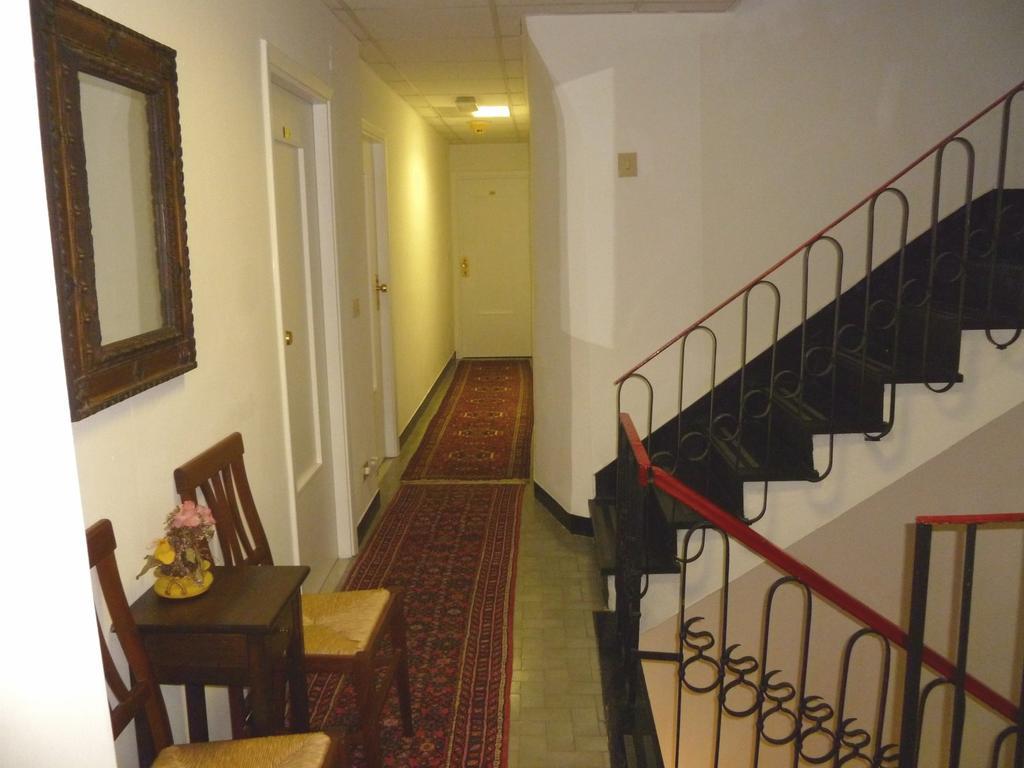 Hotel Agnello D'Oro Genova Exteriör bild